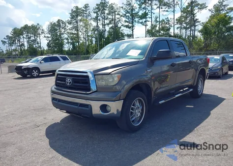 2010 Toyota Tundra Grade 5.7L V8 z USA, uszkodzony, nr VIN 5TFEY5F12AX094192